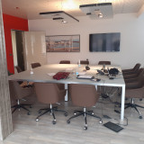 tavolo riunioni e poltroncine