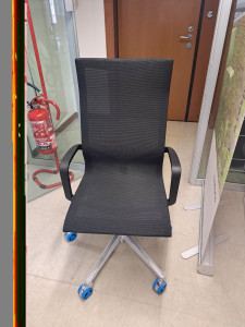 Poltroncina Yalta in rete vista laterale